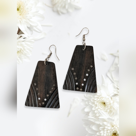 Handmade African wooden Earrings black geometric - Picture 1 of 4
